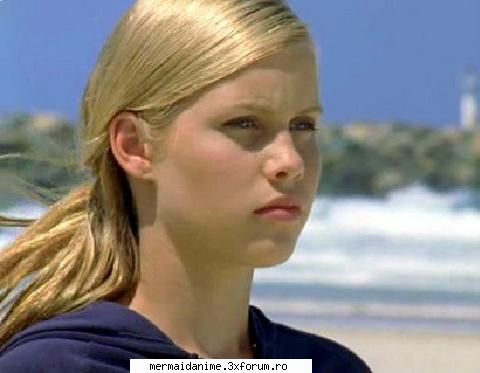 emma ce personaj din h2o esti? (only girls)